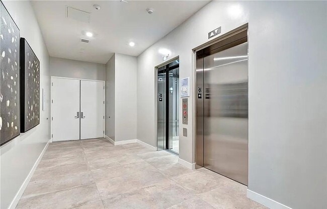 Building Photo - 1204 Rivington