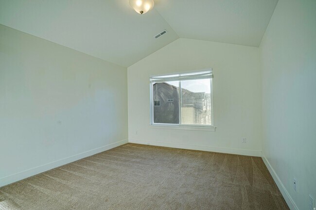 Building Photo - 1429 N 3600 W