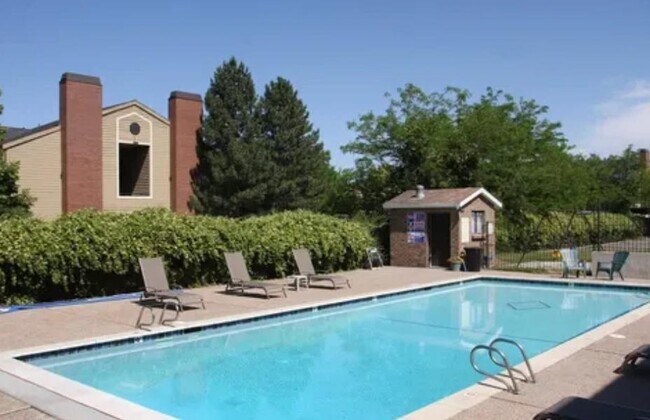 Building Photo - Union Village