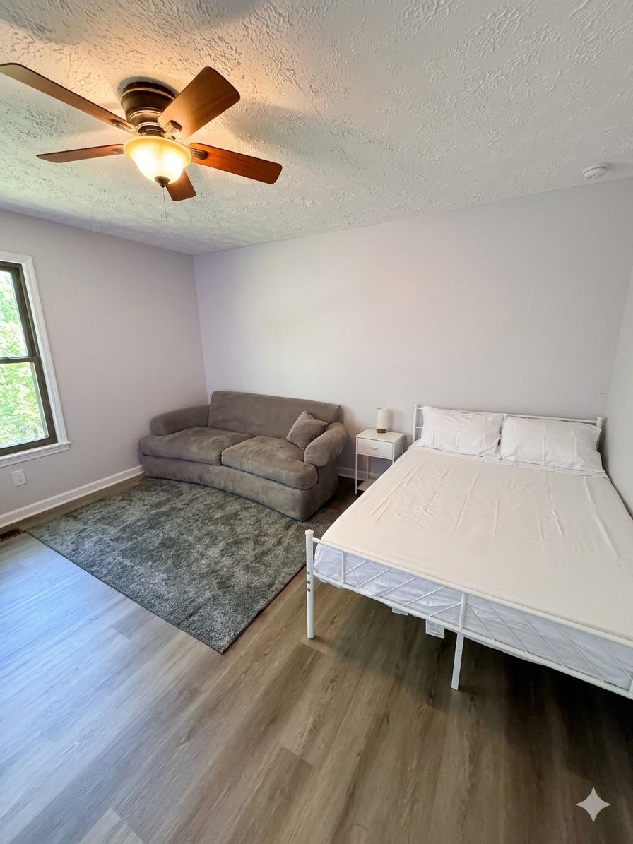 Building Photo - 877 Beckwith St SW