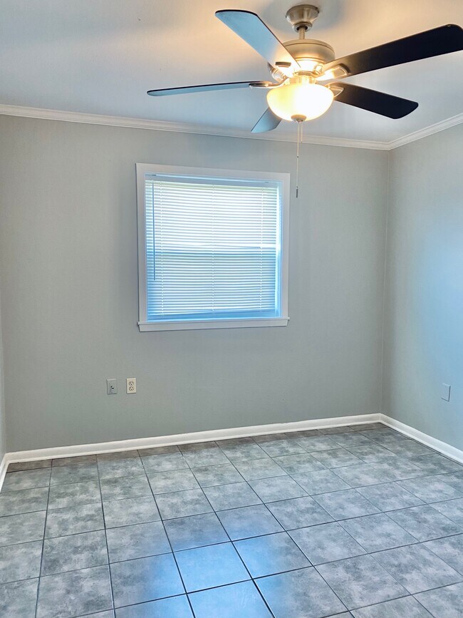 Building Photo - 15135 Montecino Dr