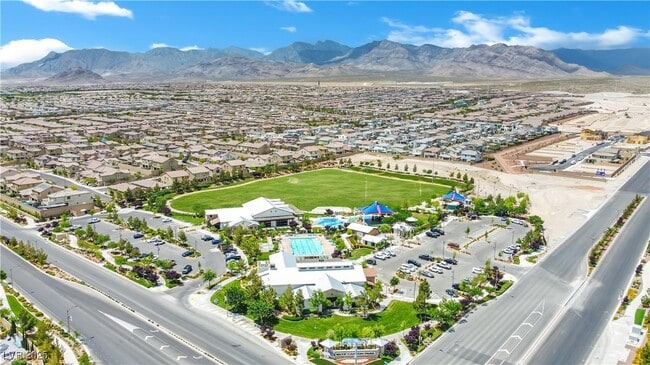 Building Photo - 8907 Roadrunner Ravine St