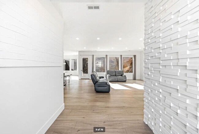 Building Photo - 2548 E 1480 S