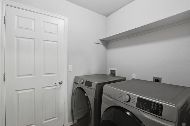 Building Photo - 1200 Granite Ln