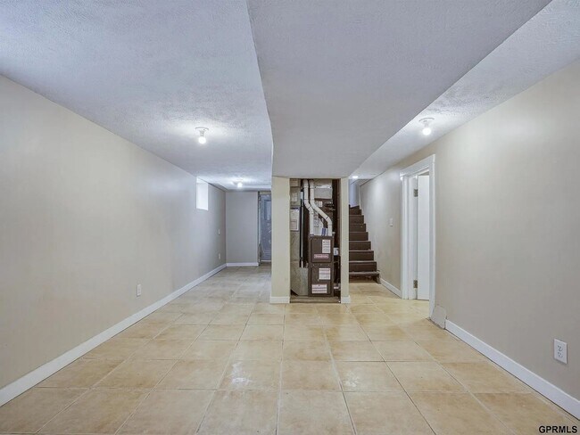 Building Photo - Two bedroom house for rent