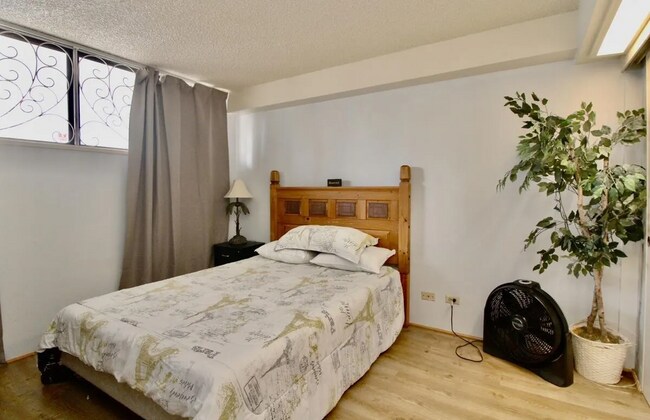 Building Photo - 1860 Ala Moana Blvd