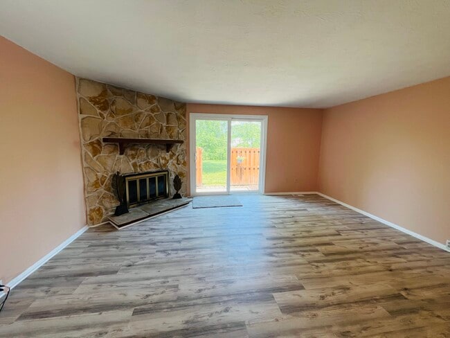 Building Photo - 9672 E Idlewood Dr