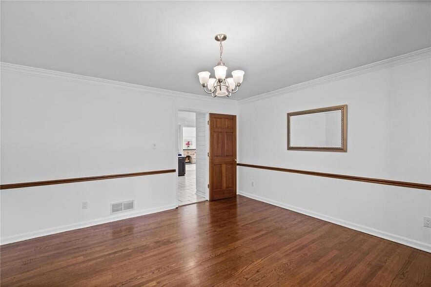 Building Photo - 5291 Manhasset Cove