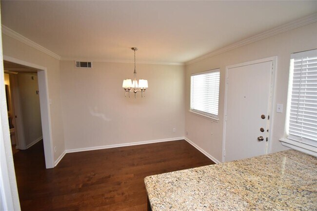 Building Photo - 4040 San Felipe St
