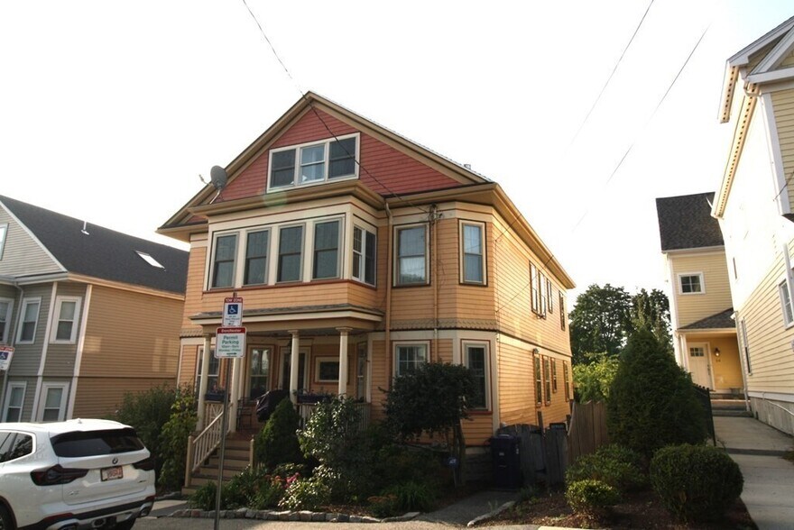 Building Photo - 20 Grampian Way