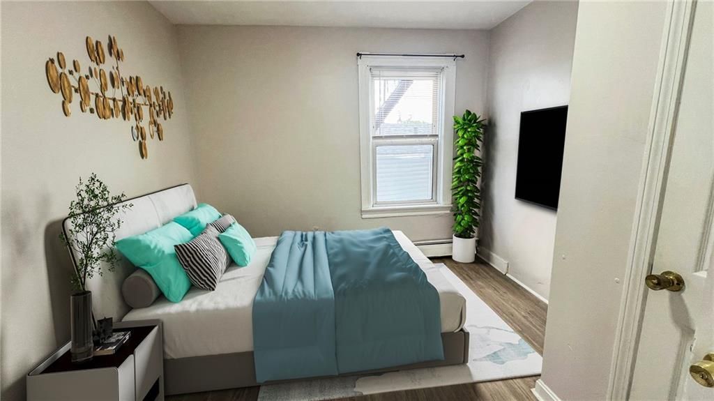 Building Photo - 10 St Mary St