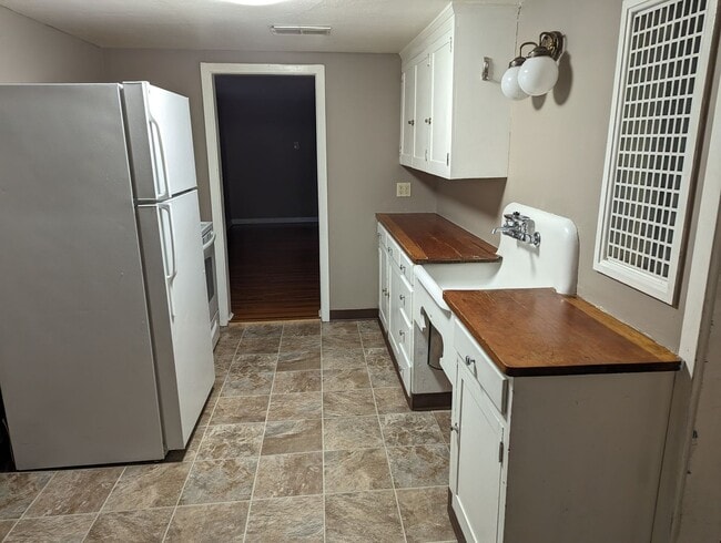 Building Photo - Triangle Tops (TTD/TTU) (Silverwolf)