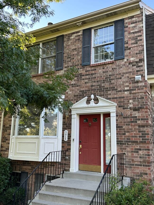 Building Photo - 378 W 4620 N