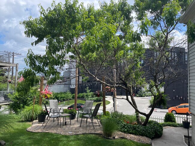 outdoor patio - 434 Literary Rd