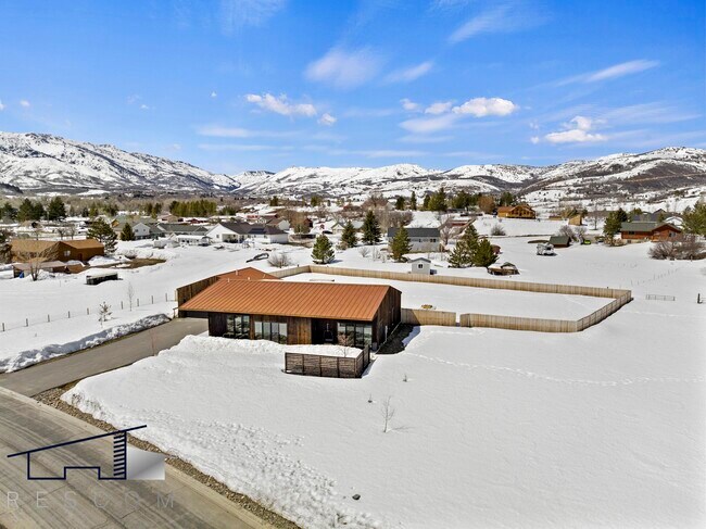 Building Photo - 3176 E 5225 N