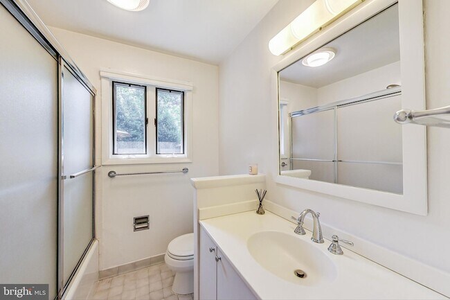 Building Photo - 6515 E Halbert Rd