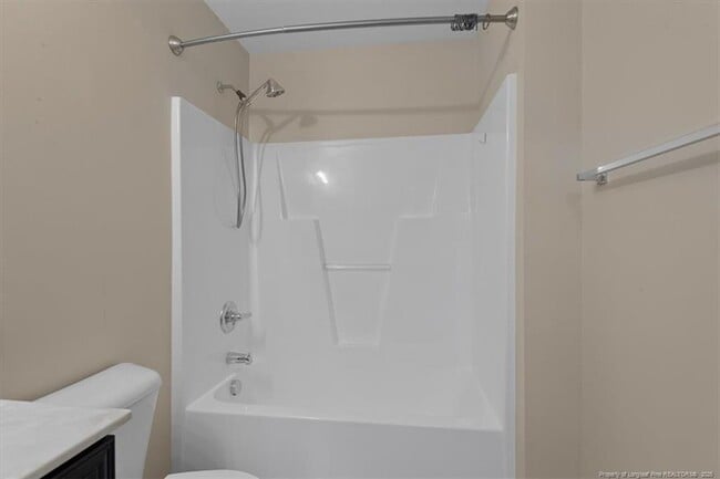 Building Photo - 2108 Heathcote Dr
