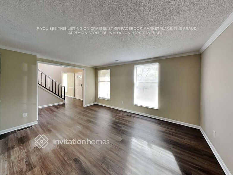 Building Photo - 7501 Batavia Ln