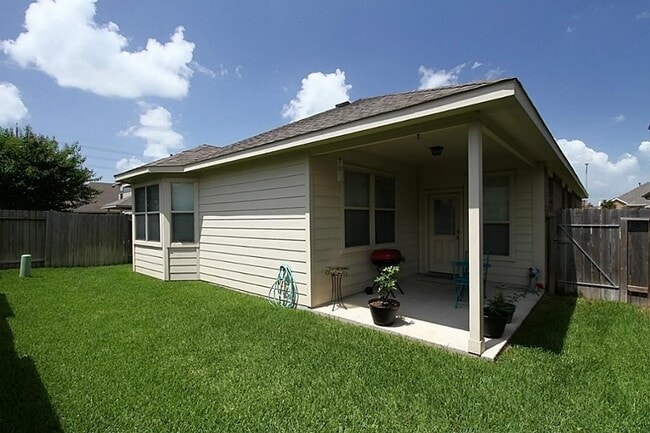Building Photo - 6139 Grassy Haven Ln