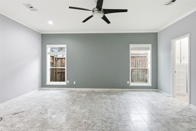 Building Photo - 11507 Del Monte Dr