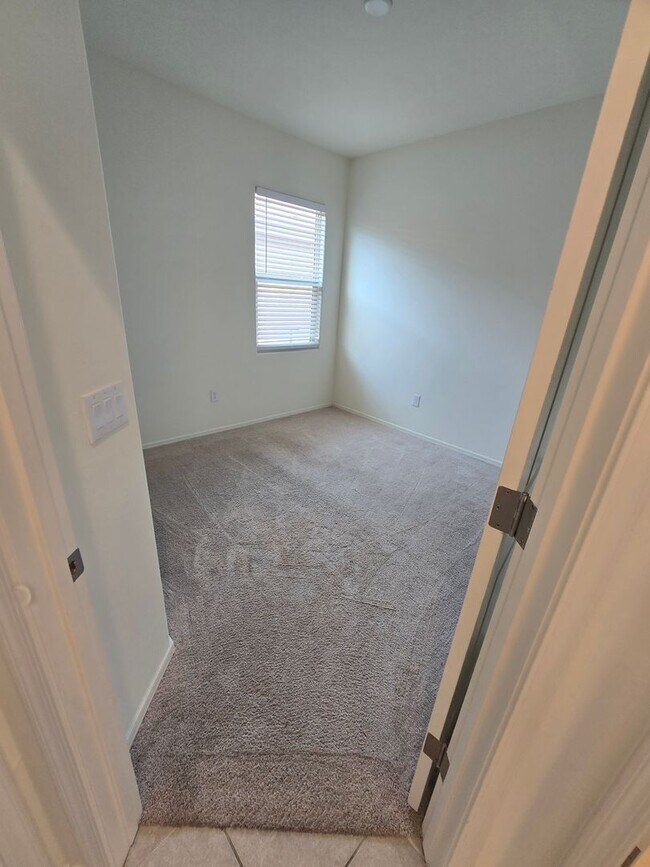 Building Photo - Like-New Home in Southeast Tucson’s Most Desirable Neighborhood!