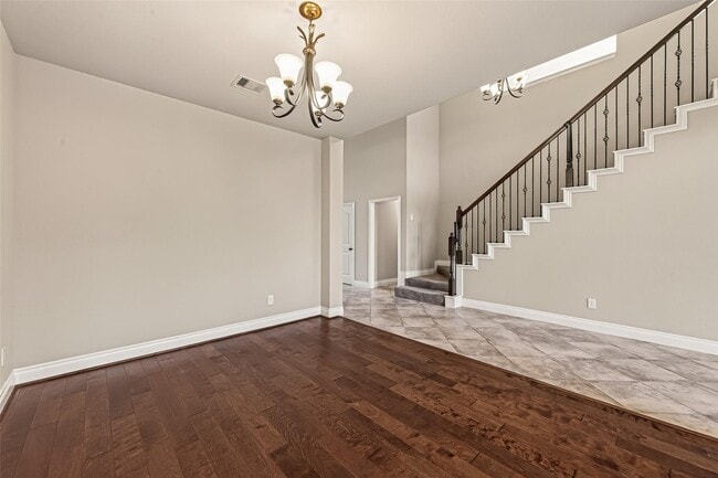 Building Photo - 16810 Whighams Pl