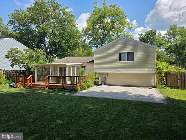 Building Photo - 12920 Framingham Ct