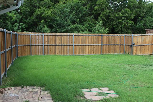 Building Photo - 3805 Silver Maple Dr