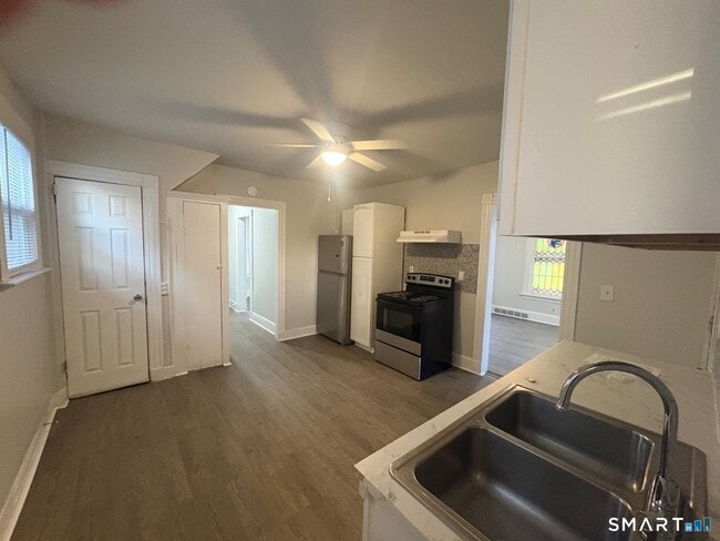 Building Photo - 56 Dorman St