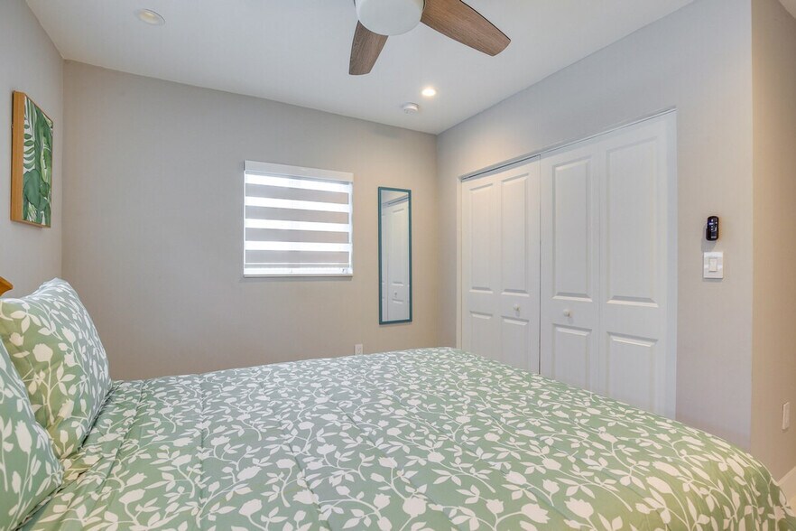 Building Photo - 1371 NW 131st St