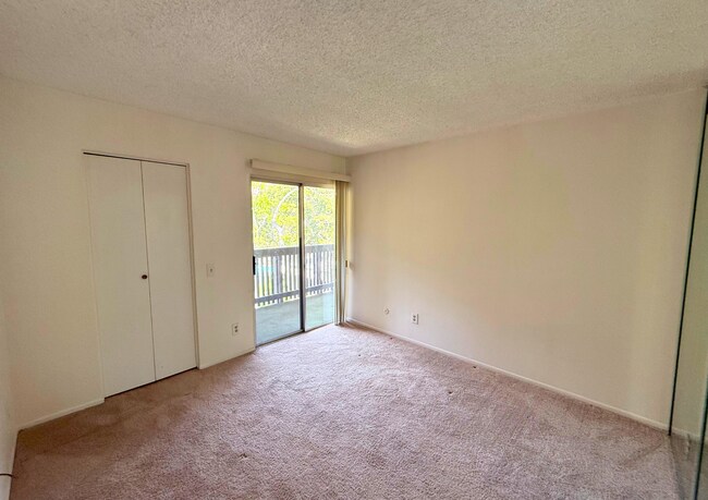 Building Photo - 6416 Friars Rd