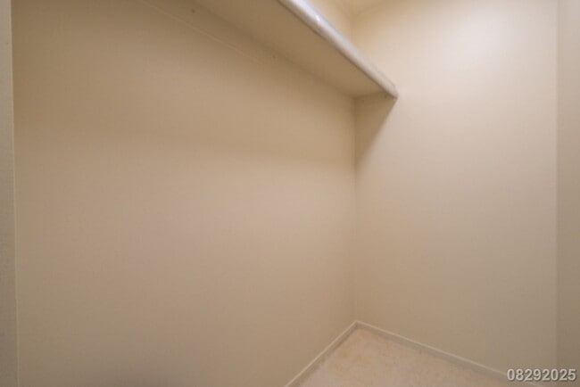 Building Photo - Queen Emma Gardens, Prince Tower, Studio $...
