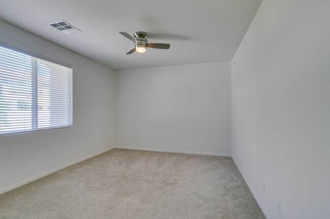 Building Photo - 12056 La Palmera Ave