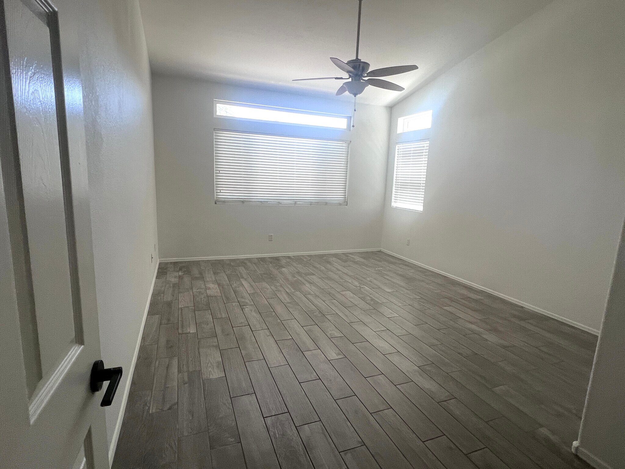 Master Bedroom - 1501 E Princeton Ave