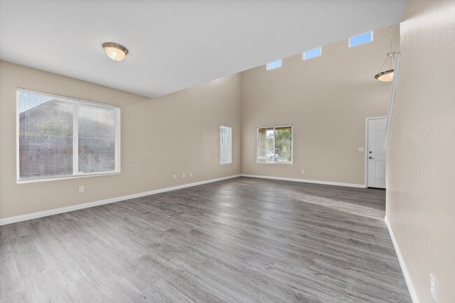 Building Photo - 9612 Pony Mountain Rd