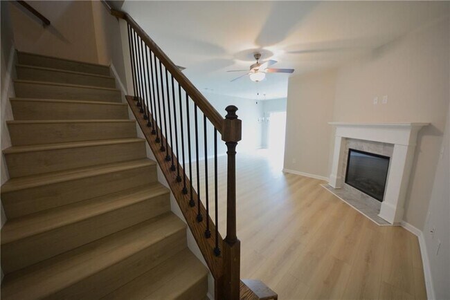 Building Photo - 4724 Beacon Ridge Ln