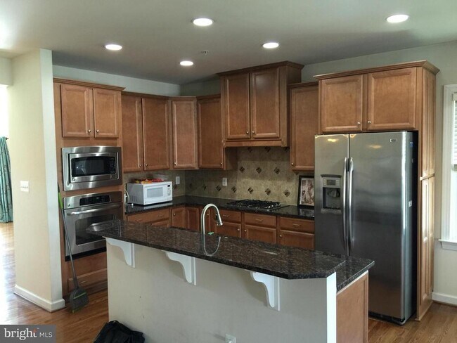 Building Photo - 542 Rudbeckia Pl