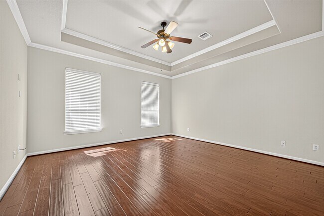 Building Photo - 15 Hadlock Pl