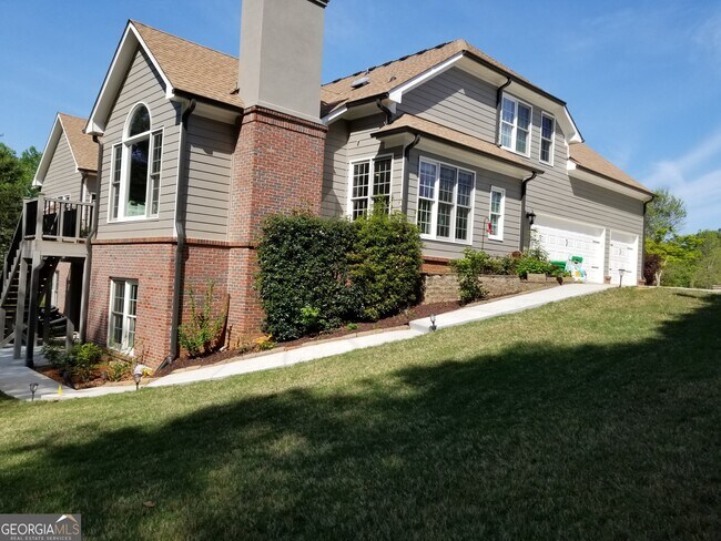 Building Photo - 6729 Great Water Dr