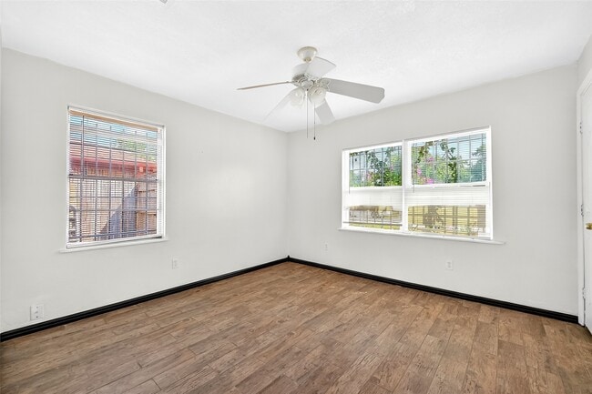 Building Photo - 423 Gammon Dr