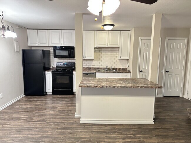 Building Photo - 4206 17th St