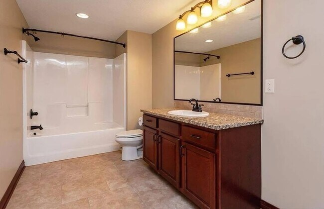 Building Photo - 8700 Wooded Point Dr