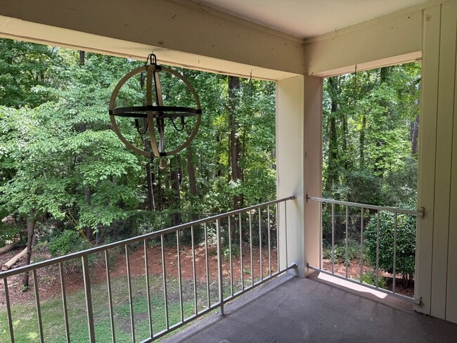 Building Photo - Forest Acres
