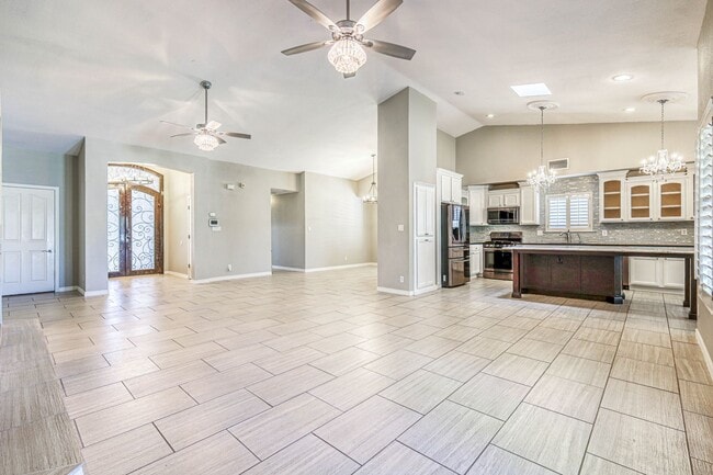 Building Photo - 5948 Anapaula Dr