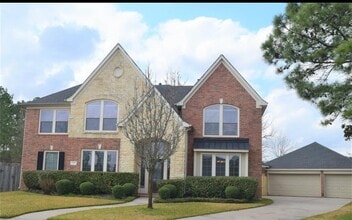 Building Photo - 803 Lazy Springs Ln