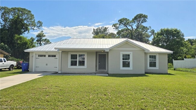 Building Photo - 2909 Mullet Ave