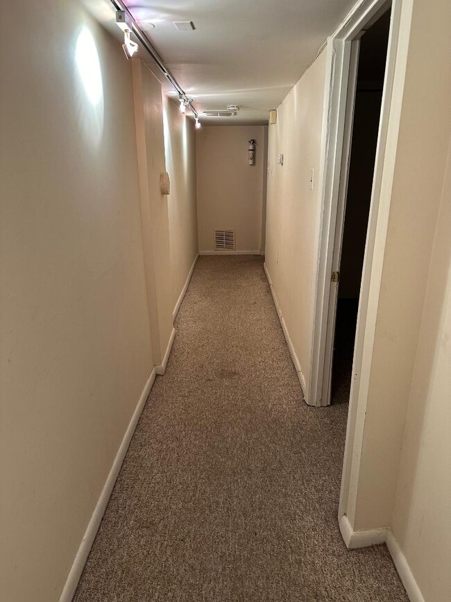 Hall toward kitchen/living area - 1336 Kenyon St NW