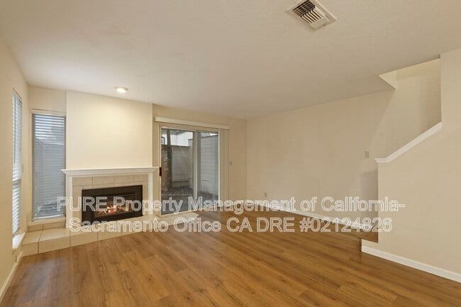 Building Photo - 9200 Madison Green Ln