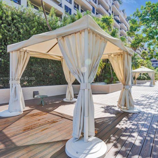 Building Photo - 151 Crandon Blvd