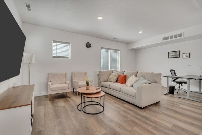Building Photo - 5502 Victory Lap Ct